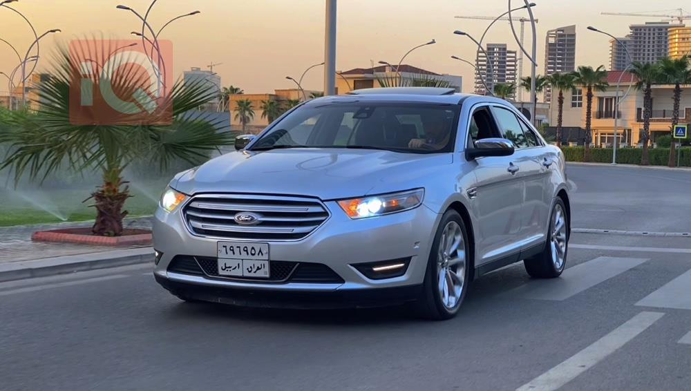 Ford Taurus
